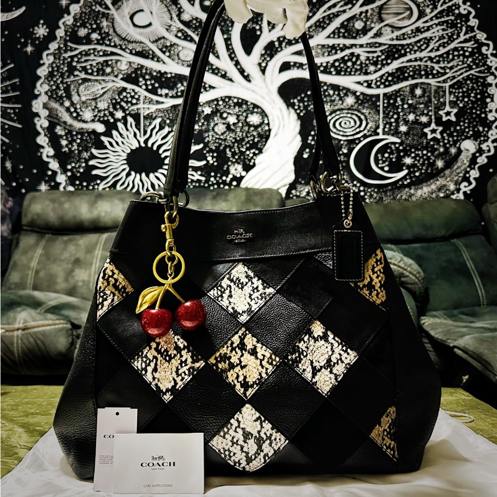 Rare Vintage Coach Y2K soho shoulder bag Black and Cream Checkered tote bag - Picture 6 of 17